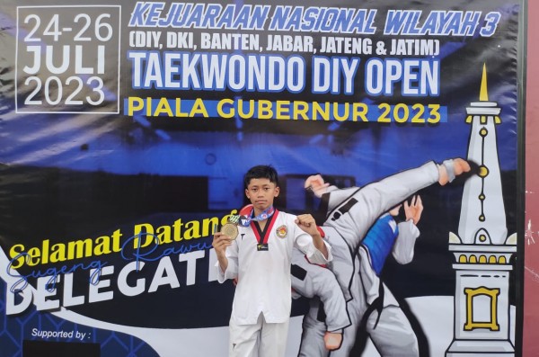Bathara Maura Airlangga Raih Juara 1 dalam Kejuaraan Nasional Taekwondo DIY Open 2023