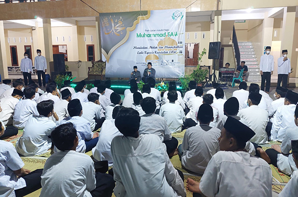 Maulid Nabi, Meneladani Akhlak adalah sumber kecintaan pada Rasulullah