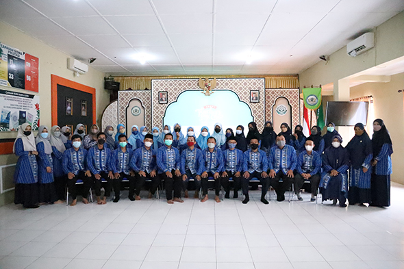 Peringatan Hari Guru Nasional ke-76 di SMP Muhammadiyah Al Mujahidin